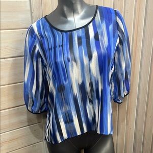 Iz Byer Blue and Black Graphic Relaxed Blouse